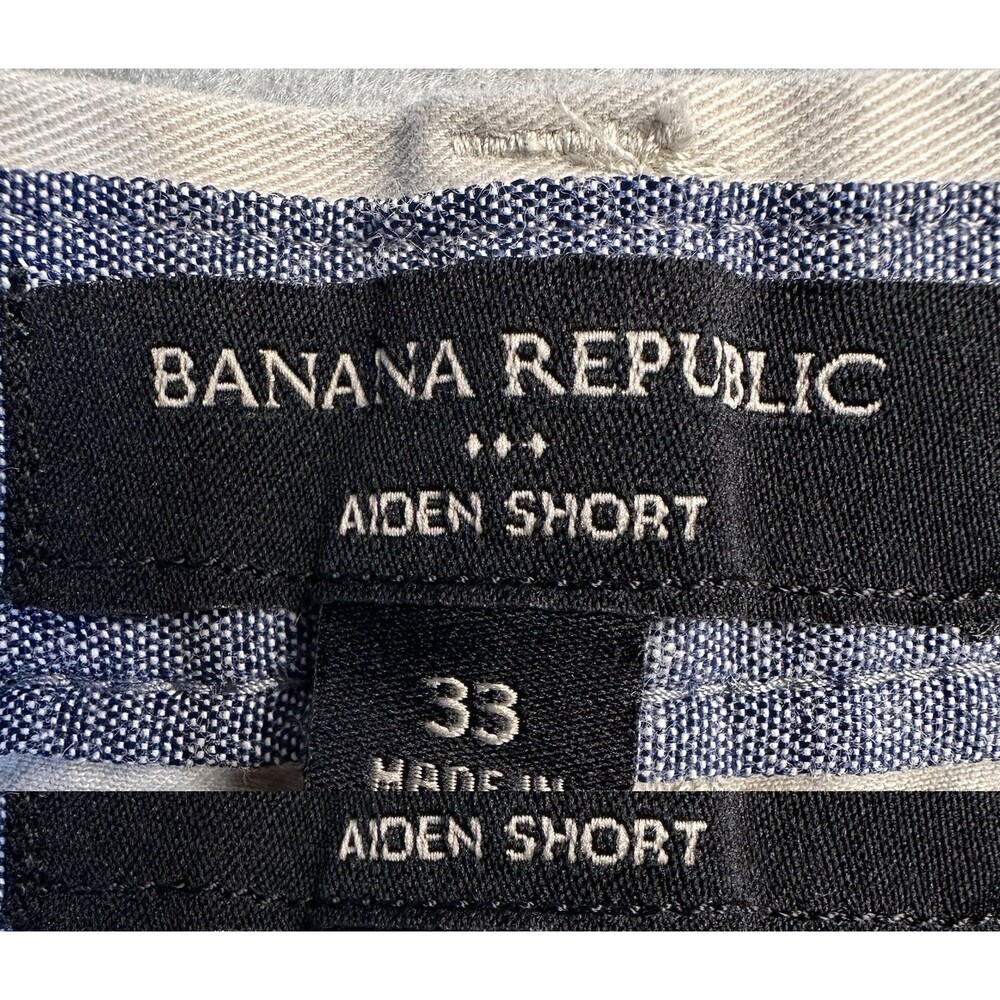 Banana Republic Aiden Light Khaki 100% Cotton Chino Shorts  Size 33” W  9 1/2” L - Picture 3 of 5